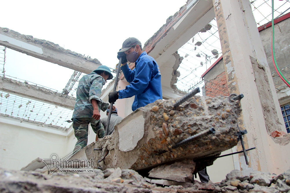 PHÁ DỠ NHÀ NGHIÊNG QUAN THỔ 1