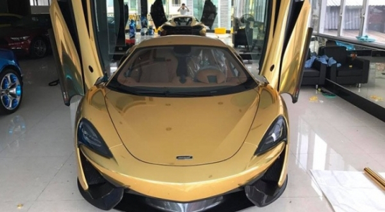 Đại gia giấu tên sở hữu siêu xe McLaren 12 tỷ đồng dát vàng độc bản ở Việt Nam