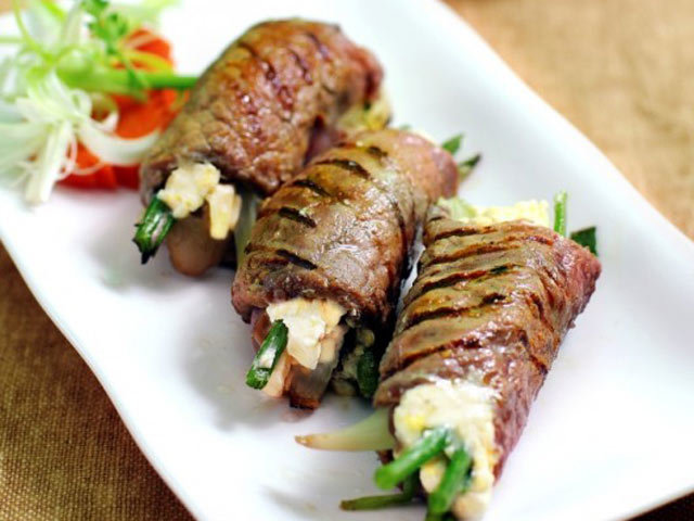 Bò cuộn phô mai chiên, món ngon chinh phục cả những người khó tính