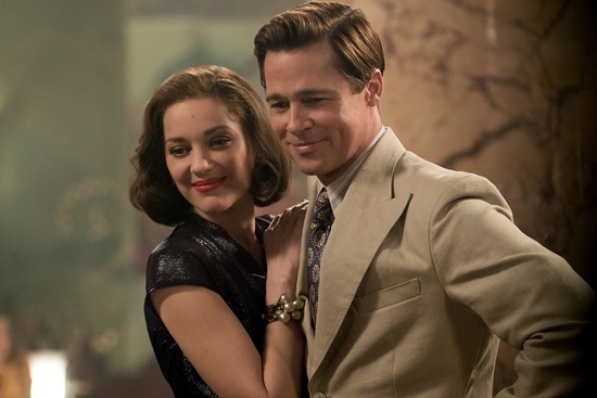 Brad Pitt lần đầu xuất hiện trên thảm đỏ cùng 'người tình' tin đồn