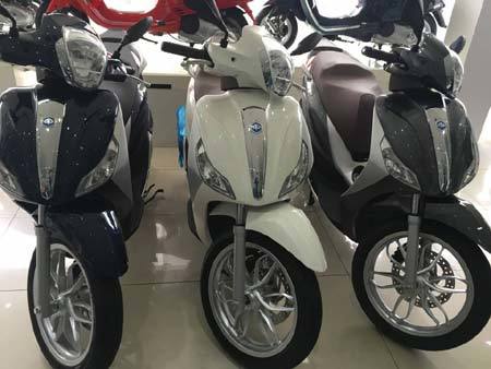 Chê xe số, chơi tay ga: Giá xe máy tăng gấp đôi