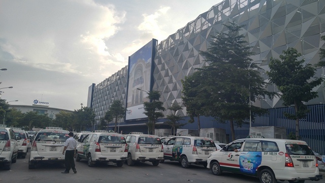 Nhà để xe '5 sao' ở sân bay Tân Sơn Nhất