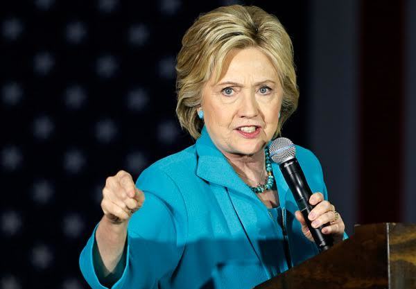 Hillary đổ lỗi thất cử cho FBI