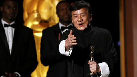 Thành Long nhận tượng vàng Oscar đầu tiên sau hơn 200 bộ phim