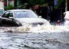 Nên làm gì khi xe bạn bị ngập nước