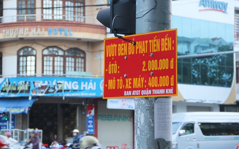 Đà Nẵng ‘báo giá’ mức phạt trên đường cảnh báo tài xế