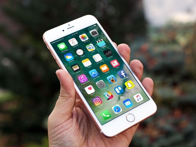 iPhone 8 có 3 phiên bản, chỉ một dùng màn hình OLED?