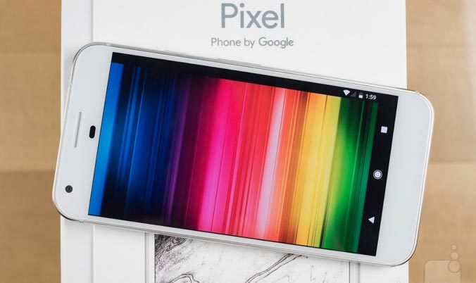 Google khóa hàng trăm tài khoản người dùng bán lại smartphone Pixel