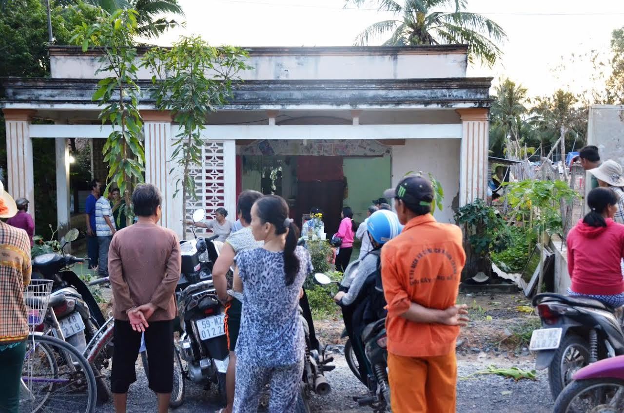 Vợ chồng già chết thảm, gã con rể biến mất bí ẩn