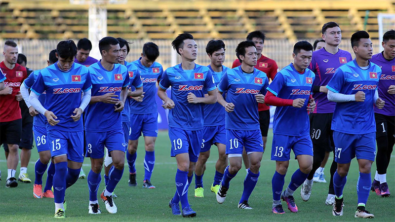Việt Nam vs Myanmar: Thử thách đầu tiên