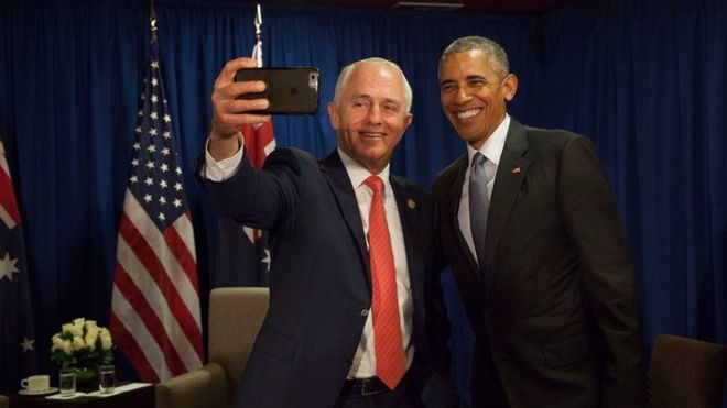 Thủ tướng Australia lưu luyến Obama, xin chụp selfie từ biệt