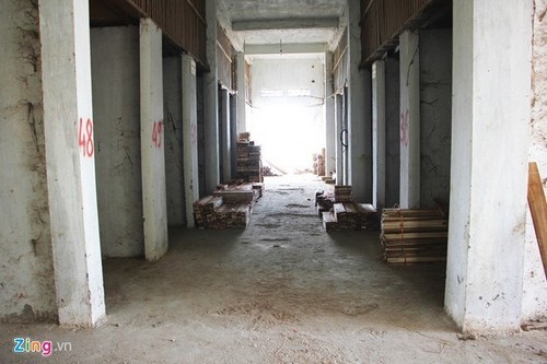 Xót xa những khu chợ huyện tiền tỷ bỏ hoang, chăn thả trâu bò