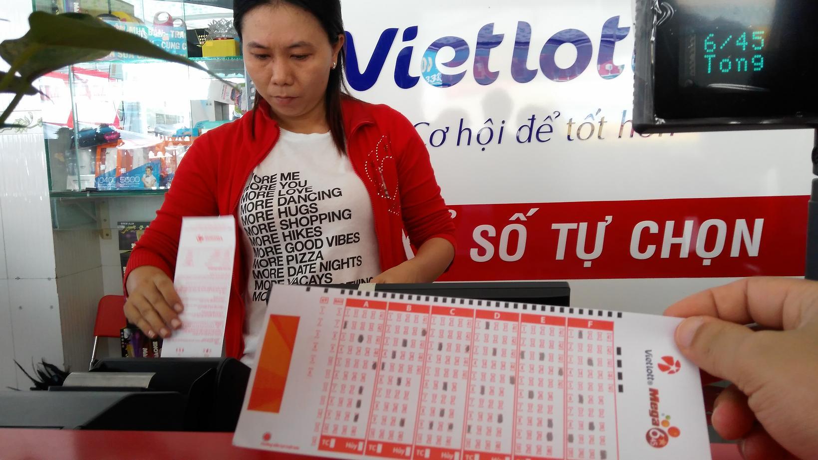 Vietlott làm ăn bết bát trước khi có 'xổ số Mỹ triệu đô'