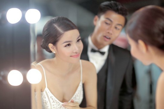 Kỳ Hân sinh con trai đầu lòng với Mạc Hồng Quân