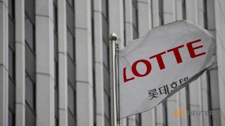 Hàn Quốc vây ráp văn phòng tập đoàn Lotte, SK