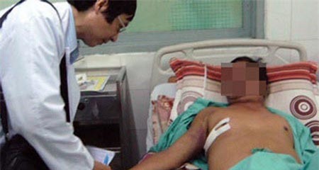 Suýt mất “của quý” vì chữa bệnh theo 