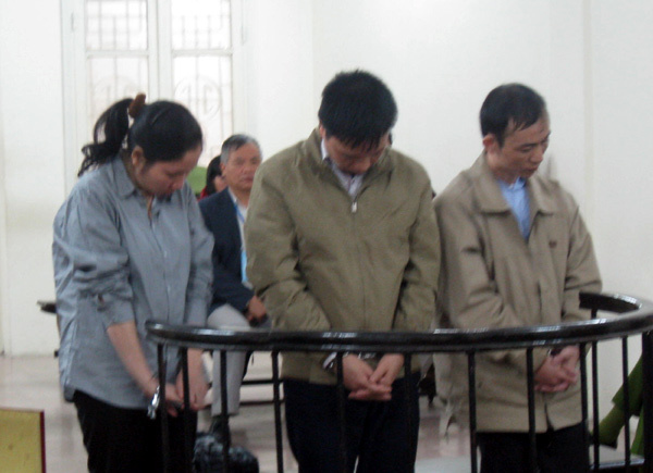 Tổng giám đốc chỉ đạo làm chứng từ khống để tham ô