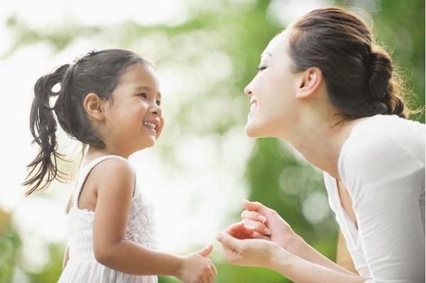 Xử trí thế nào để rèn thói mè nheo của con?