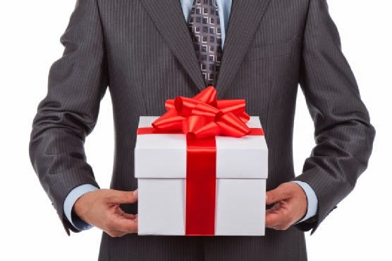 Quà tết: Sếp không thích đố ai dám biếu