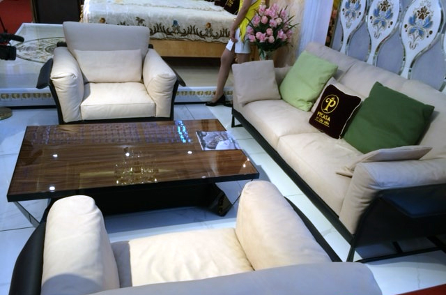 Tận mục bộ sofa bình dị có giá hơn 1 tỷ đồng