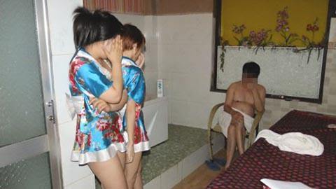 Tiếp viên quán cà phê miền Tây mỗi ngày bán dâm 5 lượt