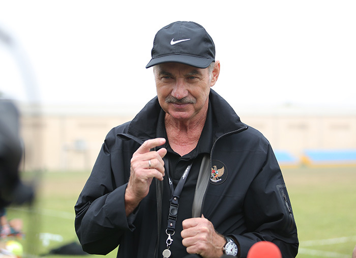 HLV Alfred Riedl: “ĐT Việt Nam vào chung kết ư, khó đấy!”