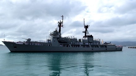 Tàu chiến Philippines thăm Cảng quốc tế Cam Ranh
