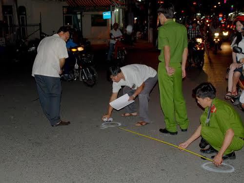 Đi đám tang, 3 thanh niên ở miền Tây bị truy sát