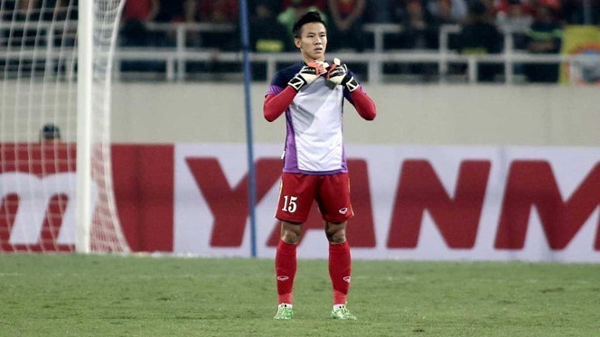 Quế Ngọc Hải làm thủ môn bất đắc dĩ trong trận gặp Indonesia