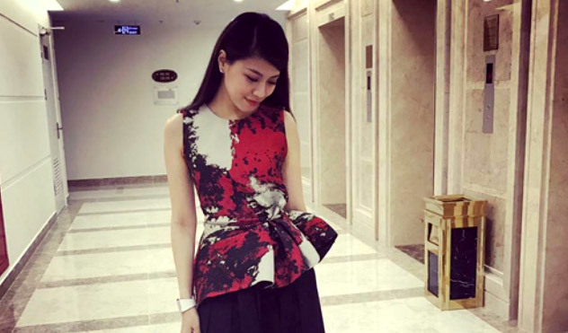 MC Ngọc Trinh chứng tỏ gu thời trang sành điệu nhất VTV
