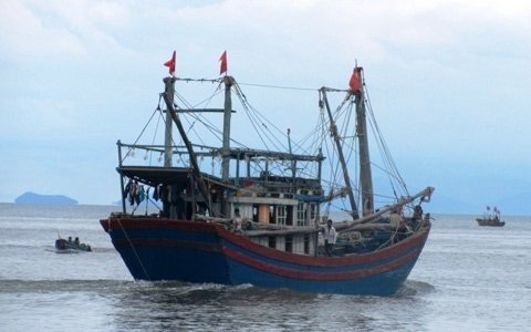 Tàu cá cùng 4 thuyền viên Quảng Ngãi mất tích