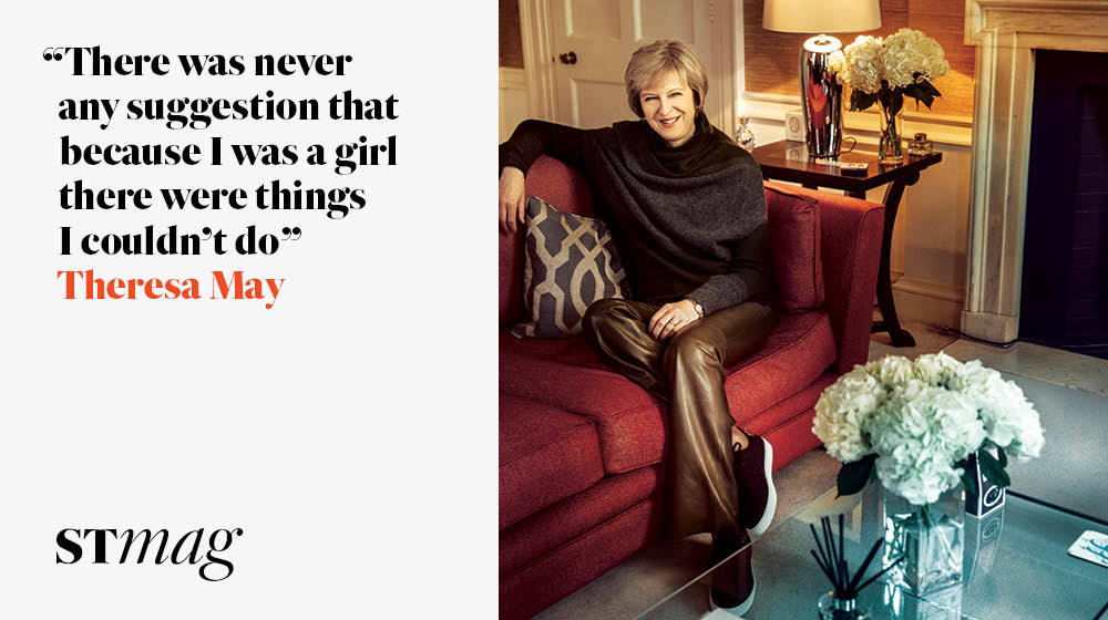 Quần da 30 triệu của Thủ tướng Anh gây sóng gió