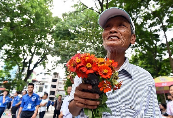 Đường tiền tỷ bỏ hoang gây lãng phí ở phố thị hoa vàng