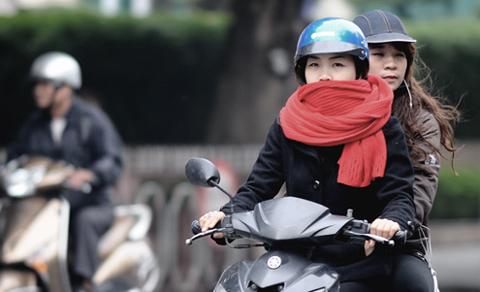 Khí lạnh đang về, thấp thỏm mặc áo rét