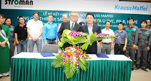 Tân Á Đại Thành ‘bội thu’ giải thưởng cuối năm