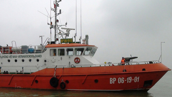 Tàu cá bị đâm chìm, 15 ngư dân cầu cứu ngoài khơi