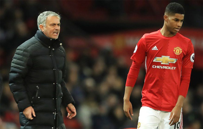 Mourinho cáu tiết vì Rashford thi đấu chểnh mảng