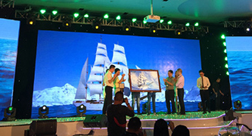 Oppo mừng doanh thu gần 6.000 tỷ tại Thế Giới Di Động