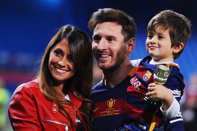 Có 2 quý tử, giờ Messi mới tổ chức đám cưới