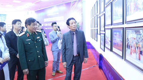 Con đường hội nhập quốc tế của VN qua sách, ảnh