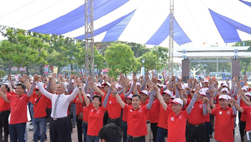 Gây quỹ tặng xe cho trẻ em nghèo hiếu học