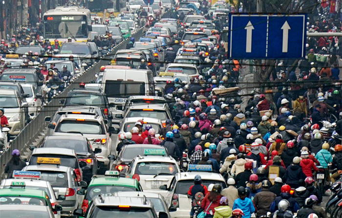 'Con gái tôi mới lái xe. Làm ơn đừng bóp còi, kẻo nó sợ hãi'