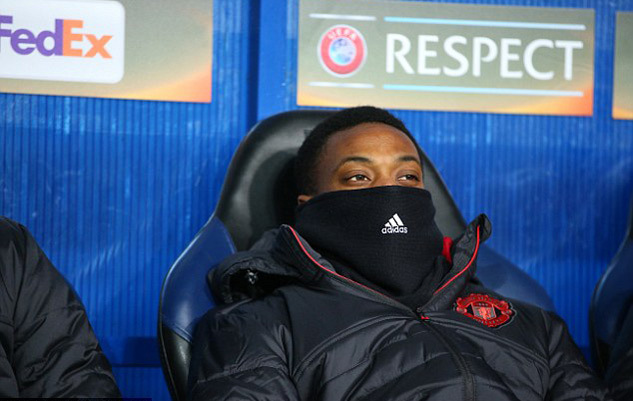 Martial bực bội vì bị Mourinho 