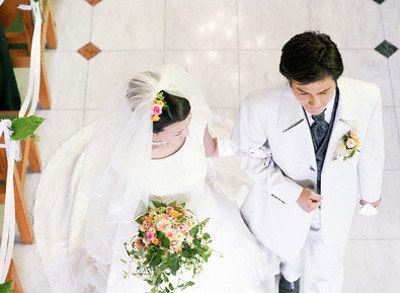 Người đàn ông thoát mù trước ngày cưới vợ