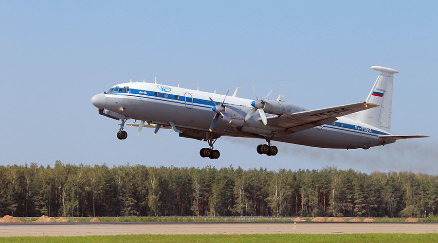Máy bay Nga chở 39 người bị tai nạn