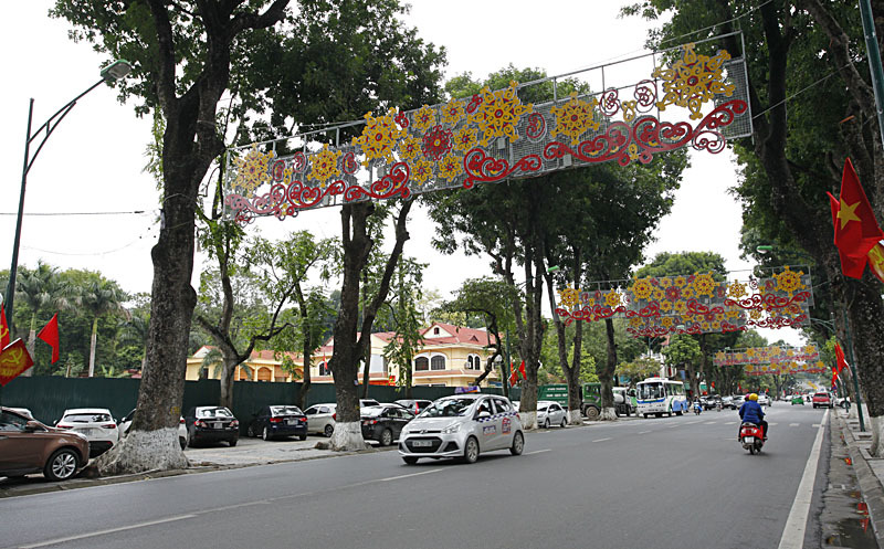 “Đảng viên đi trước, làng nước theo sau”