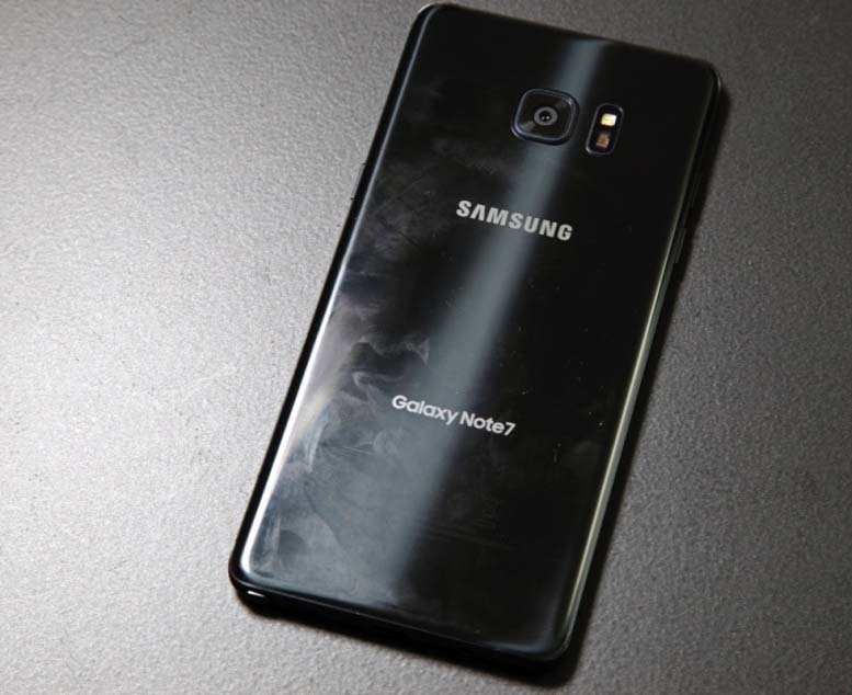 Samsung phải hợp tác với 
