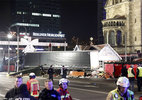 Hiện trường bi kịch vụ khủng bố chợ Giáng sinh Đức
