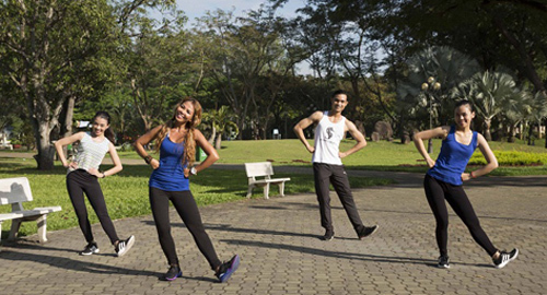 Bài tập chân phòng suy tĩnh mạch cho phụ nữ văn phòng