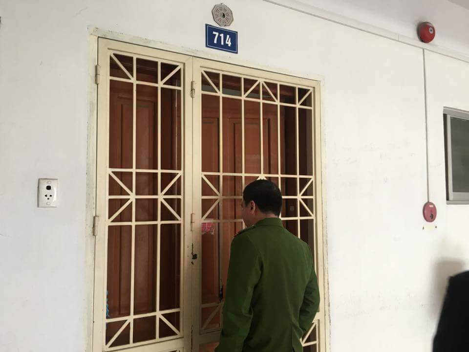 Hà Nội: Mẹ nhốt con 11 tuổi trong nhà nhiều năm